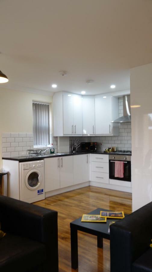 Apartament Luxury 2 Bed 2 Bath - Free Parking - 5Min To Airport - Sleeps 6 Ashford  Zewnętrze zdjęcie