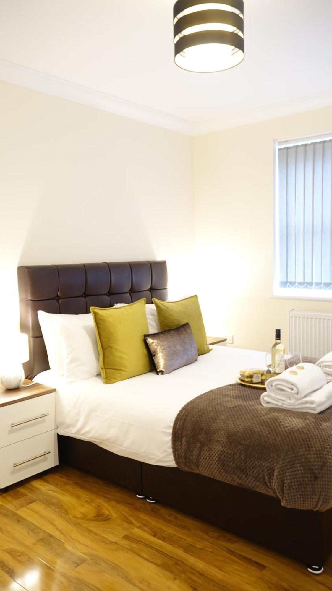 Apartament Luxury 2 Bed 2 Bath - Free Parking - 5Min To Airport - Sleeps 6 Ashford  Zewnętrze zdjęcie