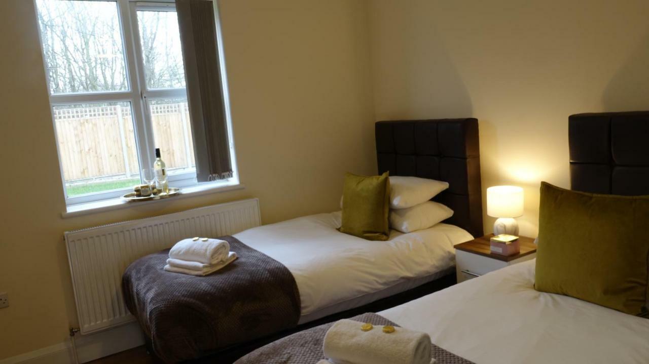 Apartament Luxury 2 Bed 2 Bath - Free Parking - 5Min To Airport - Sleeps 6 Ashford  Zewnętrze zdjęcie